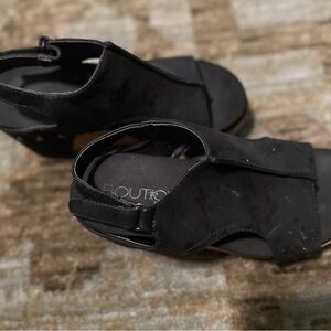 Black Corky’s size 6